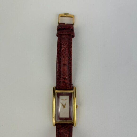 GUCCI 2600M Vintage Women's Quartz Watch Red Leather band - Picture 6 of 12